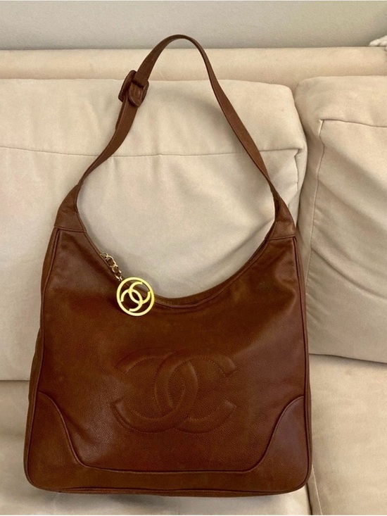 CHANEL Handbags - CHANEL Timeless CC Caviar Hobo Shoulder Bag 💼👛🥰
